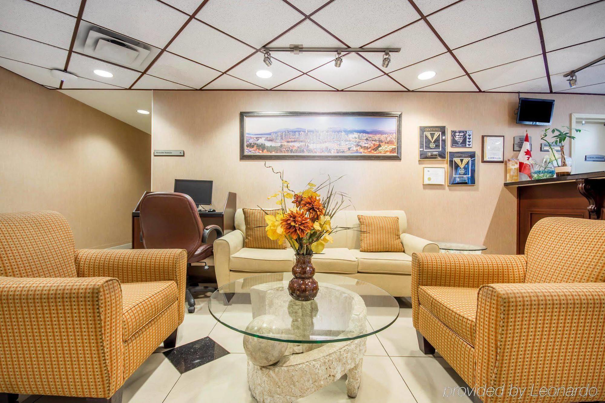 Quality Hotel & Suites Distrito de Langley Exterior foto
